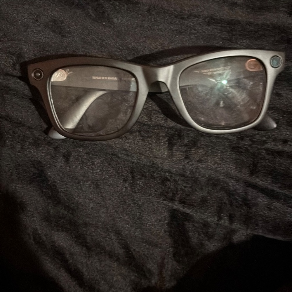 Meta-Ray-Ban AI smart glasses - Picture 4 of 7